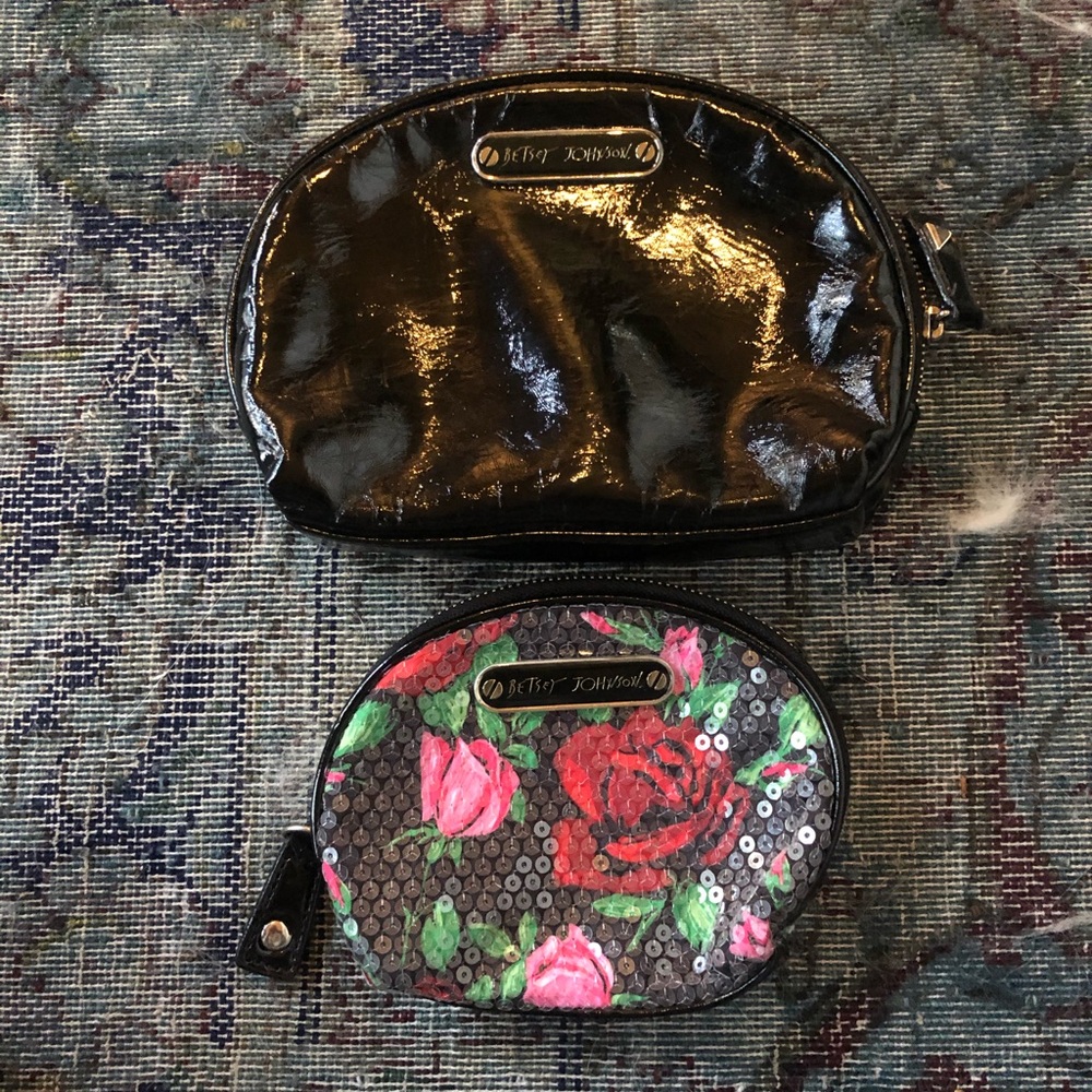 Betsy Johnson cosmetics bag set
